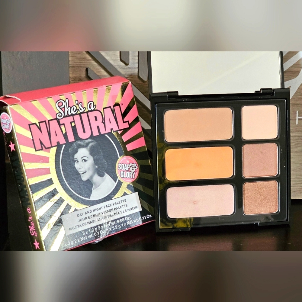 Soap & Glory She's A Natural Face Palette